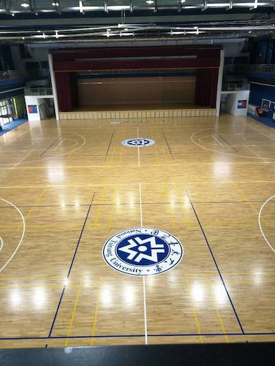 台東大學FIBA實木地板.jpg